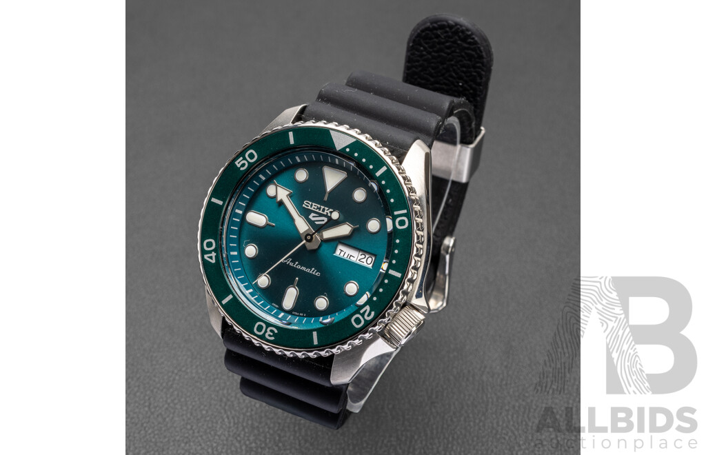 Seiko 5 Sport Men's 24 Jewels Automatic Watch - 4R36-07G0
