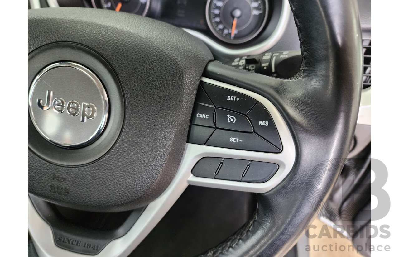 09/2017 Jeep Cherokee Limited (4x4) KL MY17 4d Wagon Silver 3.2L