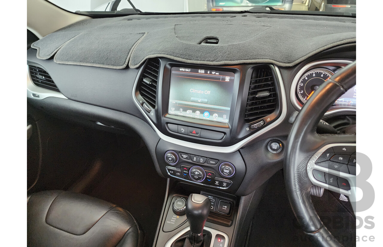 09/2017 Jeep Cherokee Limited (4x4) KL MY17 4d Wagon Silver 3.2L