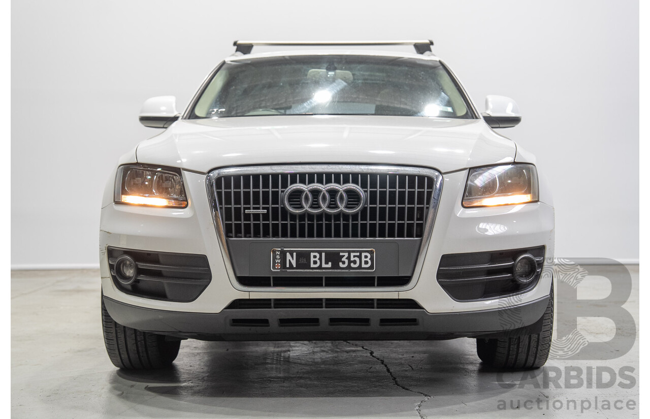 08/2010 Audi Q5 2.0 TFSI Quattro 8R MY11 4d Wagon White 2.0L