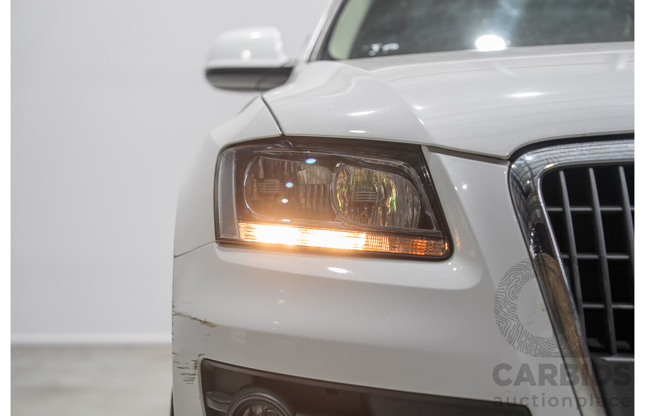 08/2010 Audi Q5 2.0 TFSI Quattro 8R MY11 4d Wagon White 2.0L