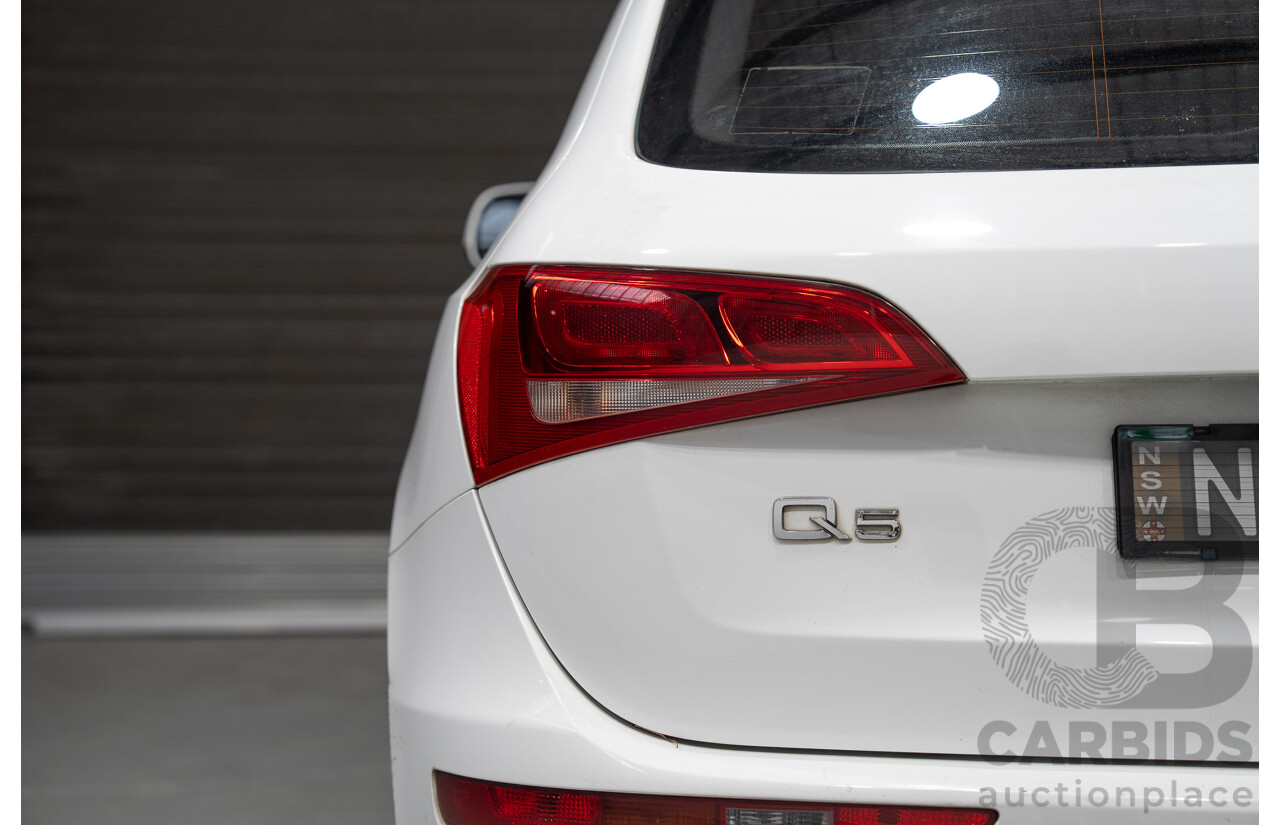 08/2010 Audi Q5 2.0 TFSI Quattro 8R MY11 4d Wagon White 2.0L