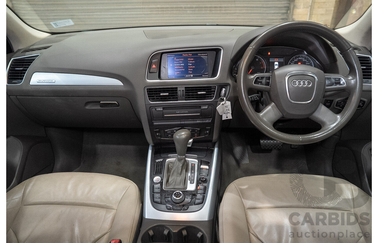 08/2010 Audi Q5 2.0 TFSI Quattro 8R MY11 4d Wagon White 2.0L