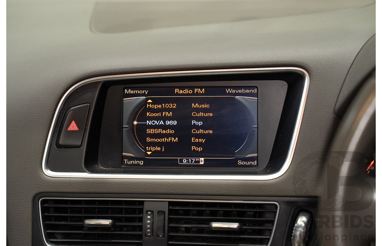 08/2010 Audi Q5 2.0 TFSI Quattro 8R MY11 4d Wagon White 2.0L