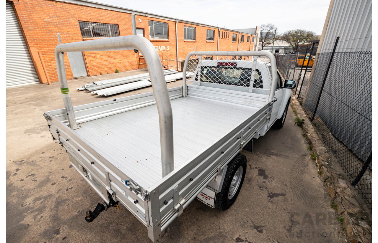 4/2017 Isuzu D-Max SX (4x2) TF MY17 C/Chas White Turbo Diesel 3.0L