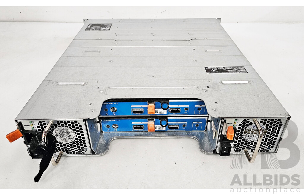Dell Compellent SC200 12-Bay SAS Hard Drive Array