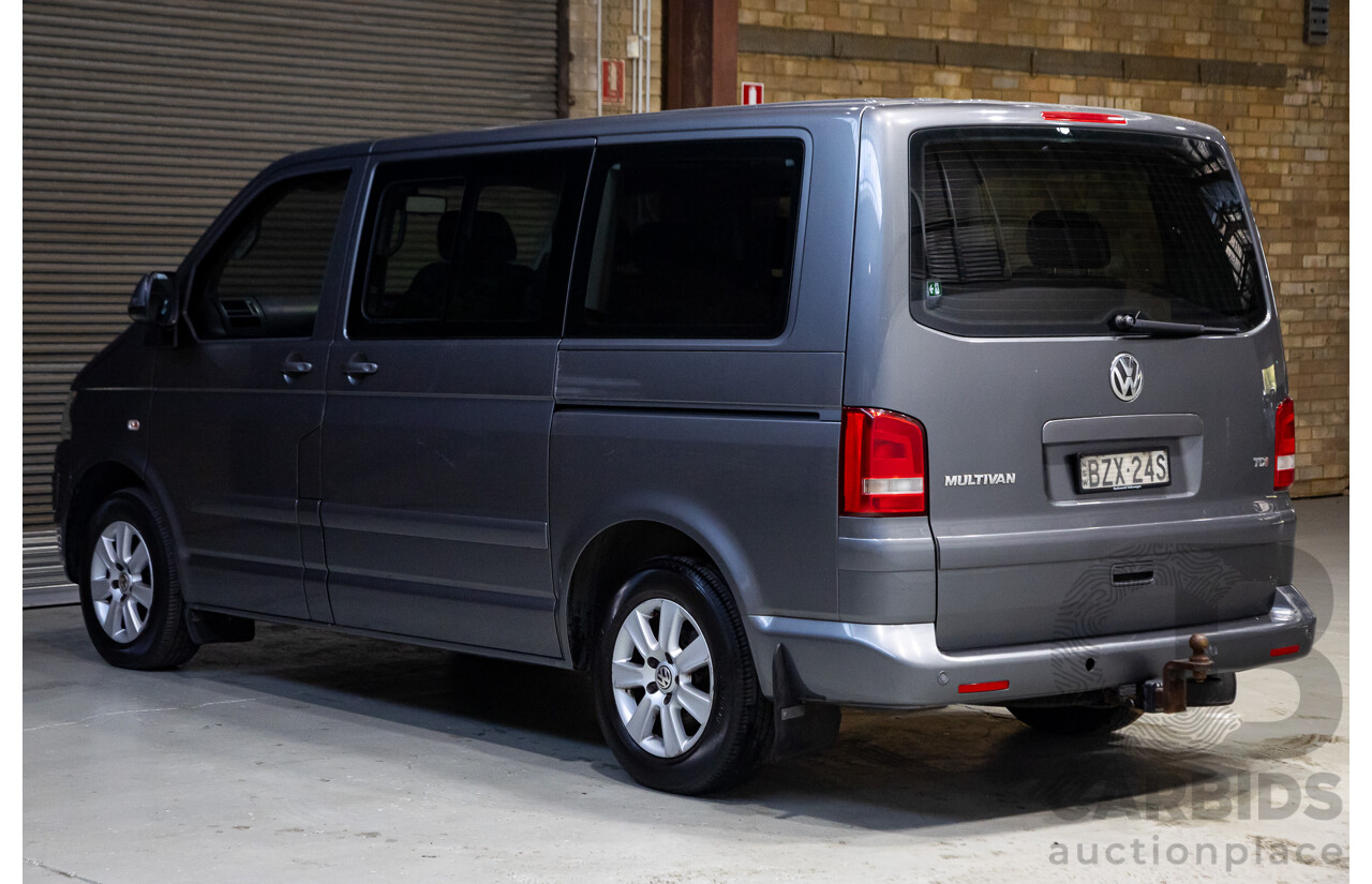 10/2011 Volkswagen Multivan 103 TDI Comfortline T5 MY10 4D Wagon Grey Turbo Diesel 2.0L - 7 Seater