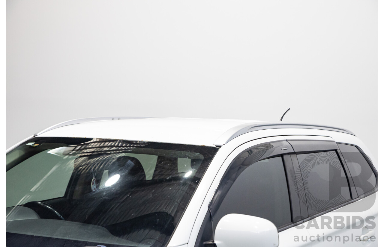 02/2015 Mitsubishi Outlander ES (4x4) ZJ MY14.5 4d Wagon White 2.4L