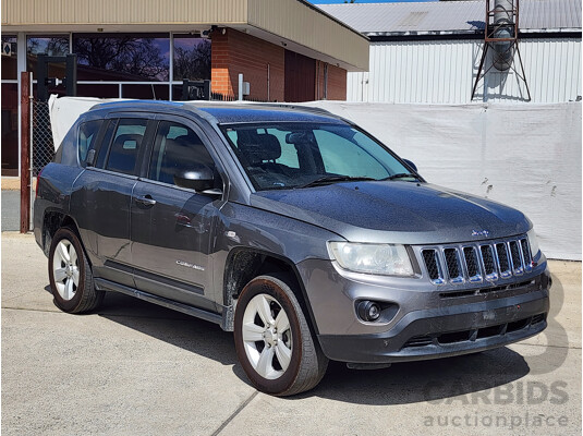11/2012 Jeep Compass Sport (4x4) MK MY13 4d Wagon Grey 2.4L