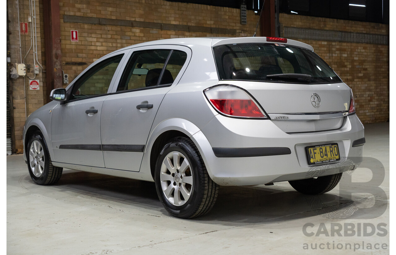 06/2005 Holden Astra CD AH 5D Hatchback Silver 1.8L