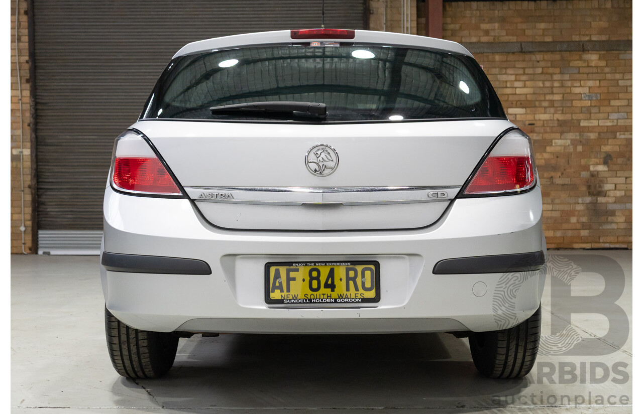 06/2005 Holden Astra CD AH 5D Hatchback Silver 1.8L