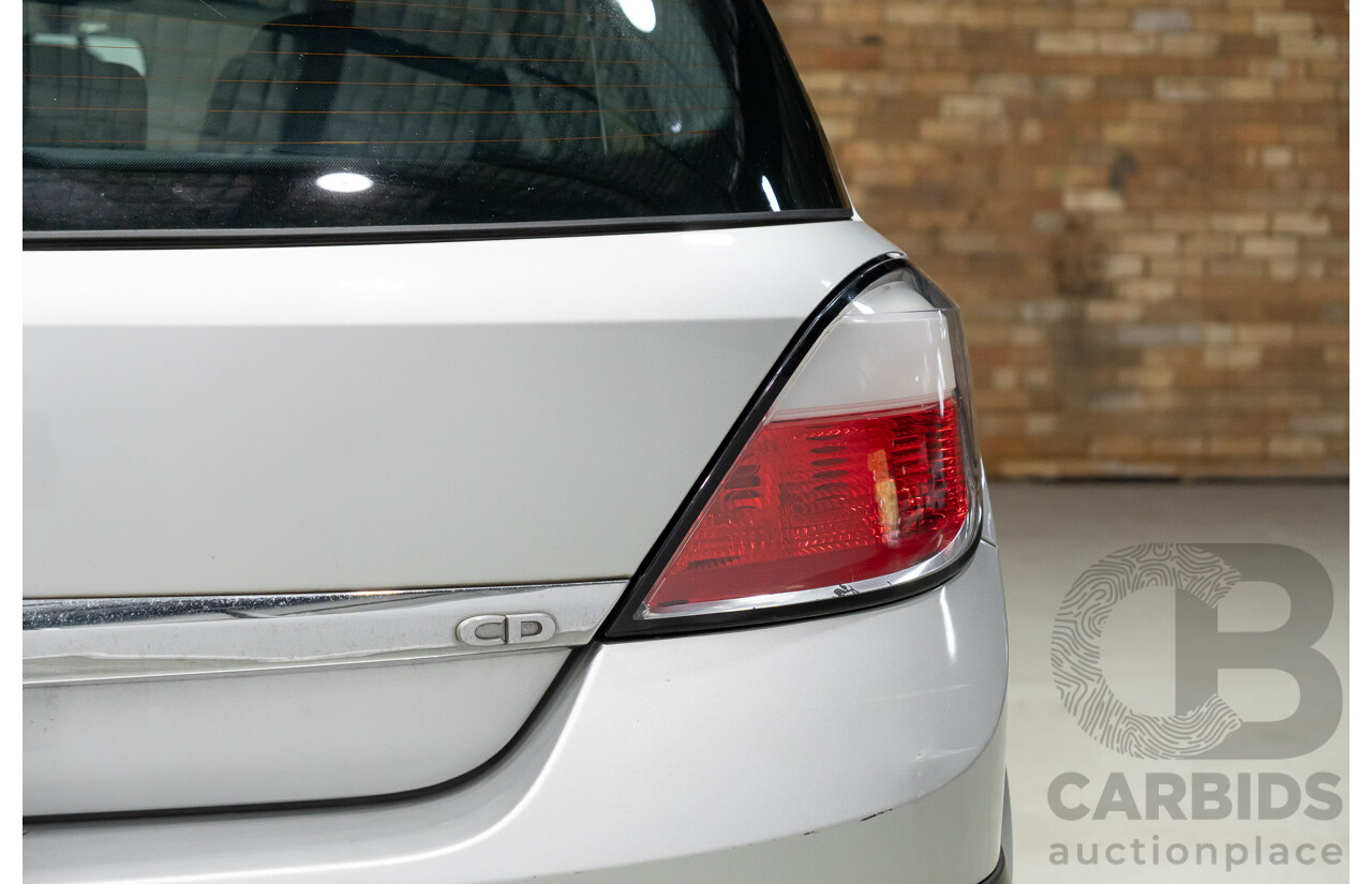 06/2005 Holden Astra CD AH 5D Hatchback Silver 1.8L