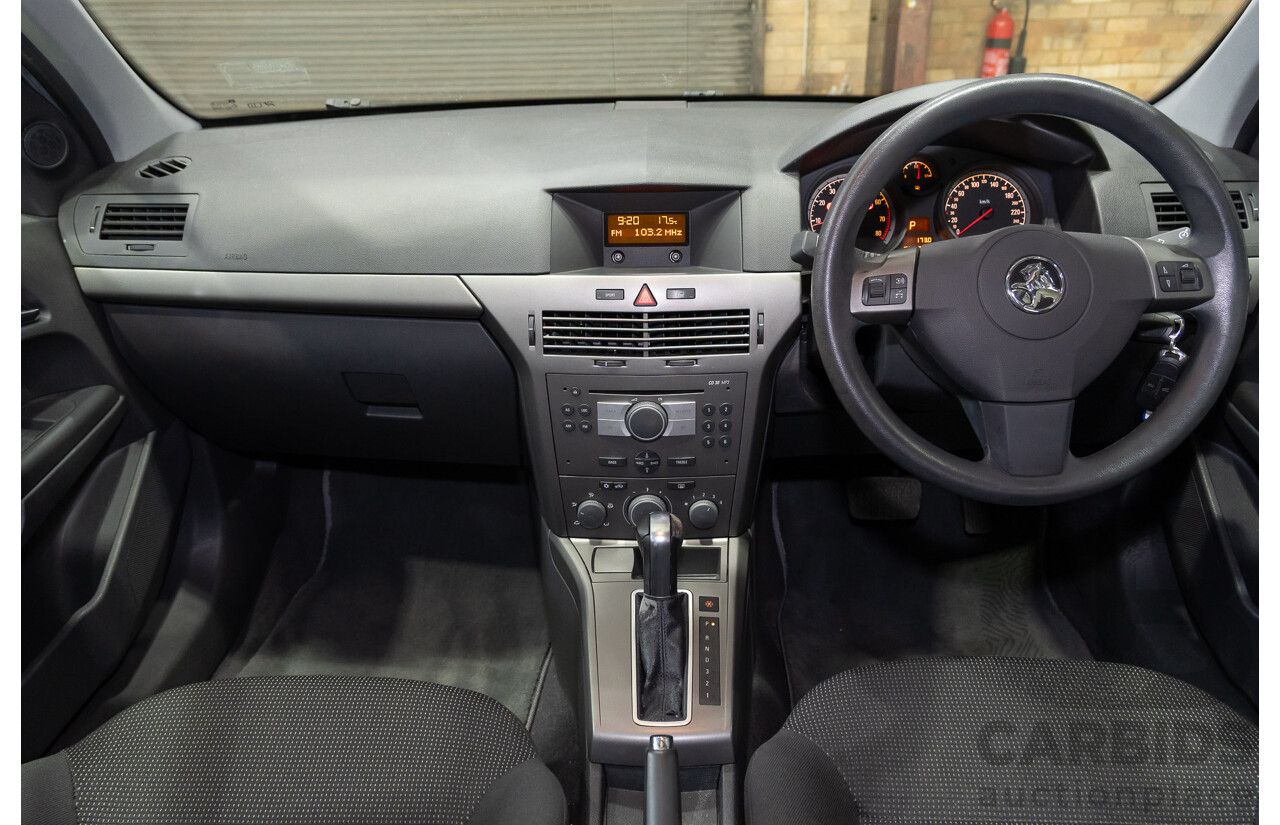 06/2005 Holden Astra CD AH 5D Hatchback Silver 1.8L