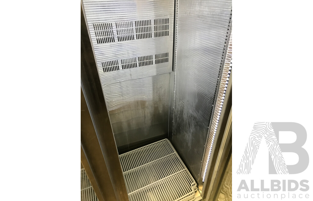 Williams Pearl Star 2 Glass Door Upright Fridge