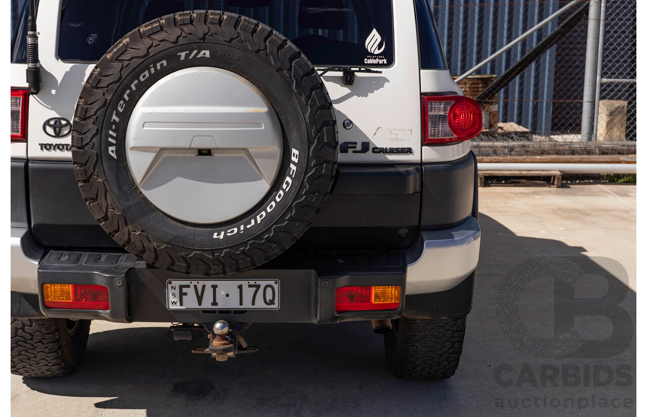 05/2012 Toyota FJ Cruiser (4x4) GSJ15R 4D Wagon Iceberg White 4.0L