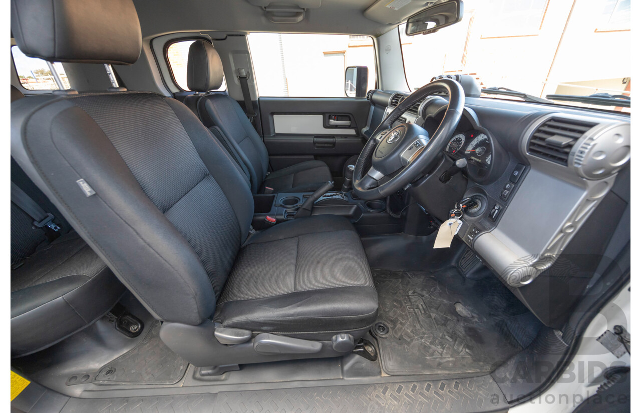 05/2012 Toyota FJ Cruiser (4x4) GSJ15R 4D Wagon Iceberg White 4.0L