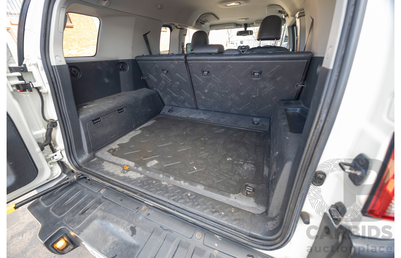 05/2012 Toyota FJ Cruiser (4x4) GSJ15R 4D Wagon Iceberg White 4.0L
