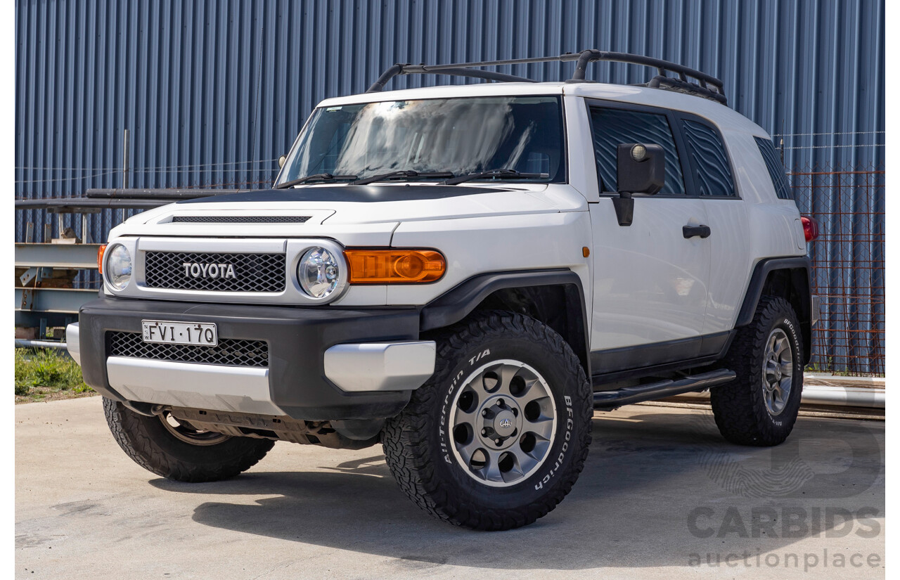 05/2012 Toyota FJ Cruiser (4x4) GSJ15R 4D Wagon Iceberg White 4.0L