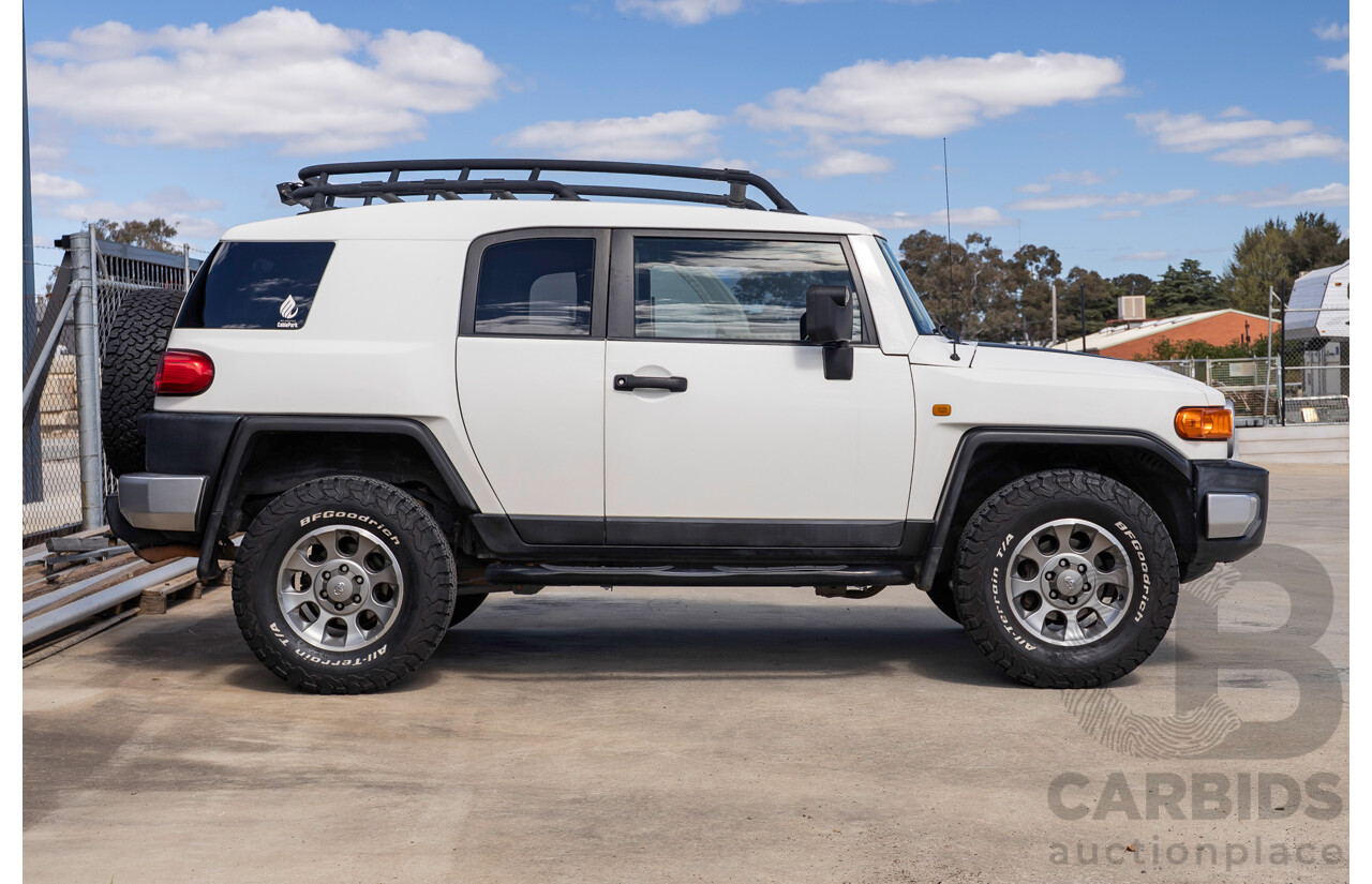 05/2012 Toyota FJ Cruiser (4x4) GSJ15R 4D Wagon Iceberg White 4.0L