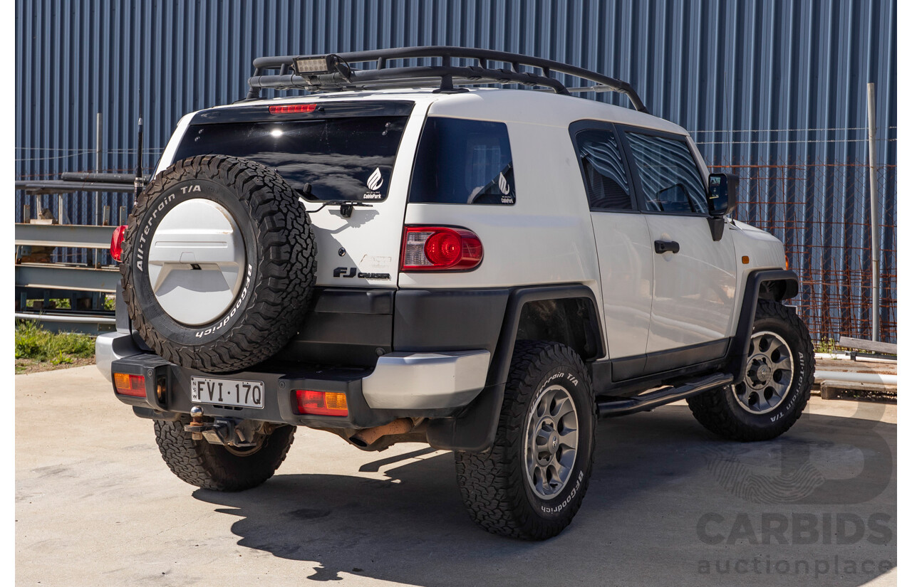 05/2012 Toyota FJ Cruiser (4x4) GSJ15R 4D Wagon Iceberg White 4.0L