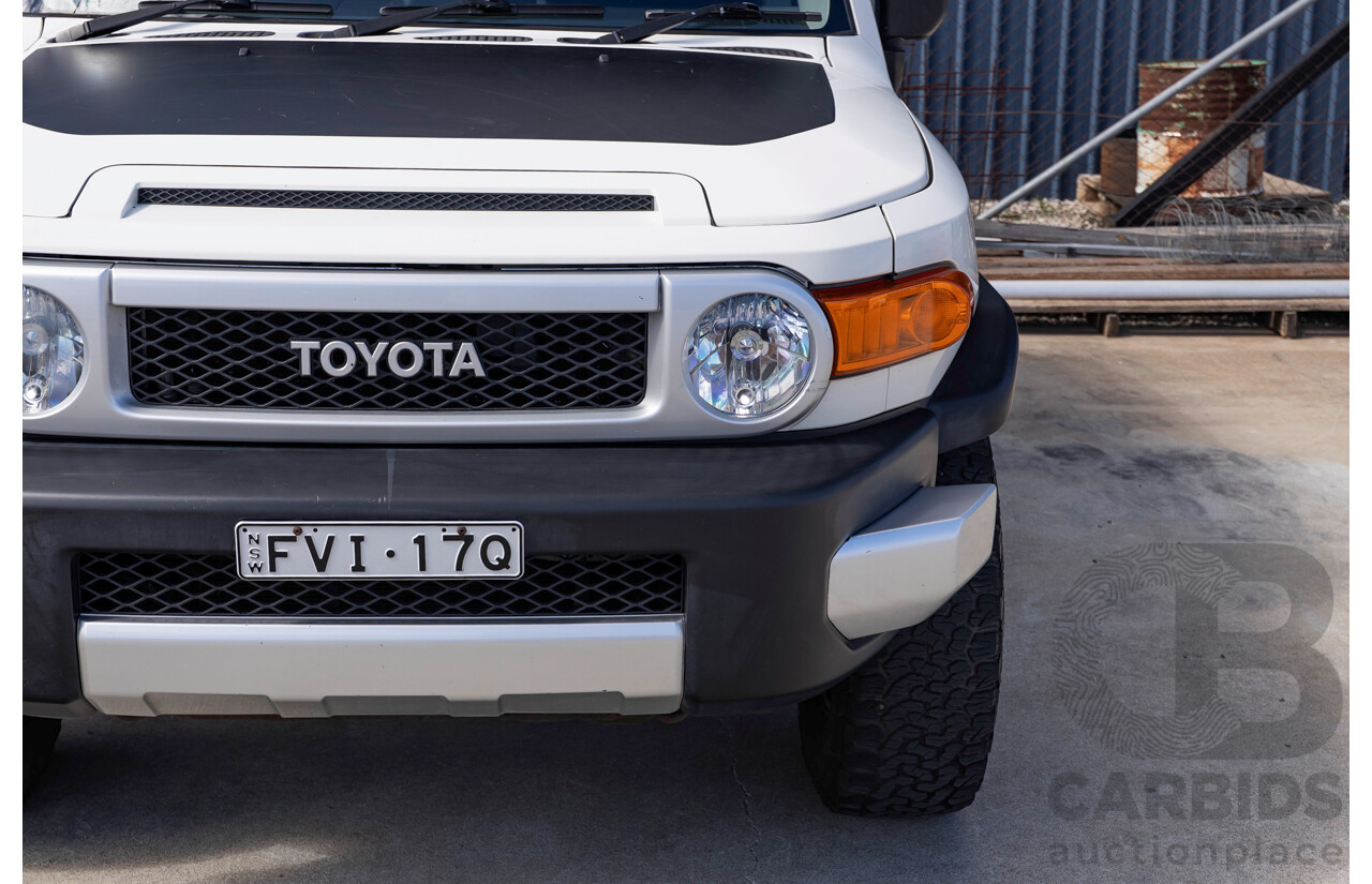 05/2012 Toyota FJ Cruiser (4x4) GSJ15R 4D Wagon Iceberg White 4.0L