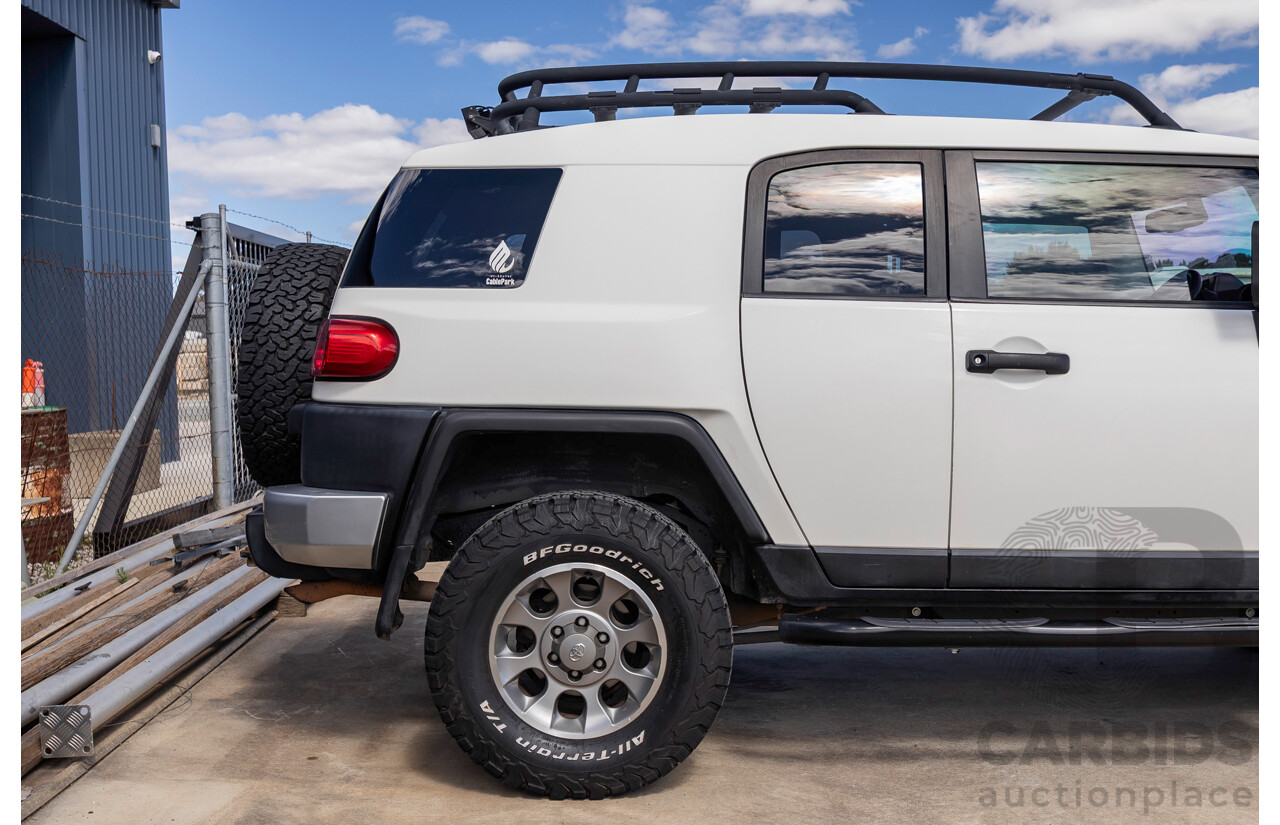 05/2012 Toyota FJ Cruiser (4x4) GSJ15R 4D Wagon Iceberg White 4.0L