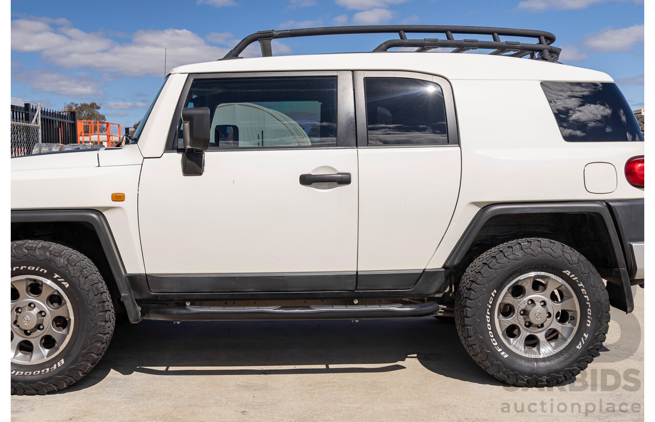 05/2012 Toyota FJ Cruiser (4x4) GSJ15R 4D Wagon Iceberg White 4.0L