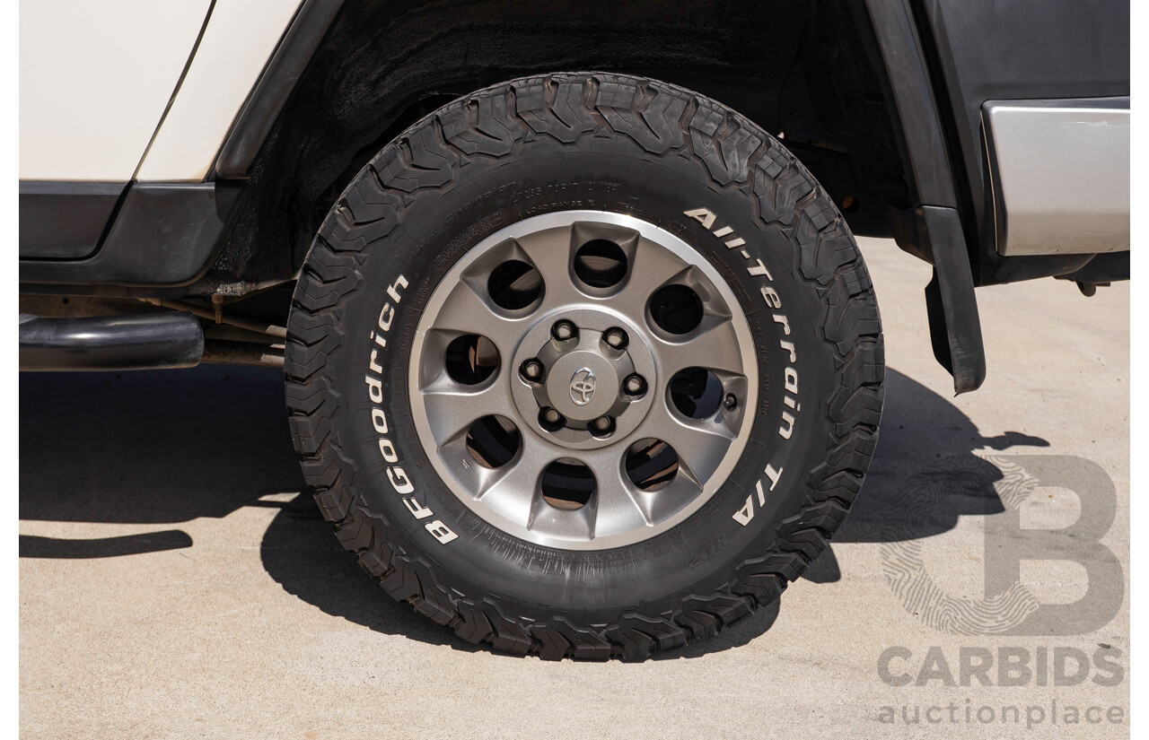05/2012 Toyota FJ Cruiser (4x4) GSJ15R 4D Wagon Iceberg White 4.0L