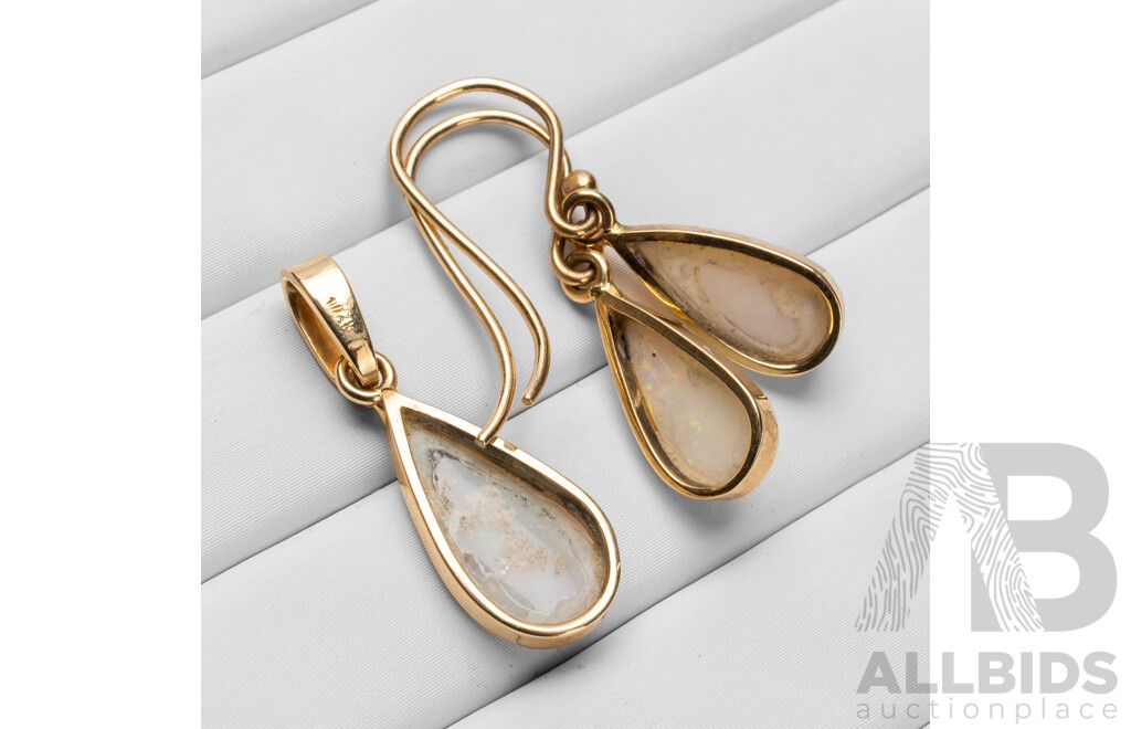 14ct Yellow Gold & Lightning Ridge Opal Earrings & Pendant Set - 4.64gms