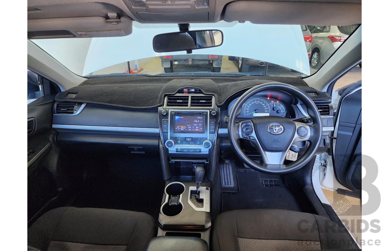 08/2013 Toyota Camry Altise ASV50R 4d Sedan White 2.5L