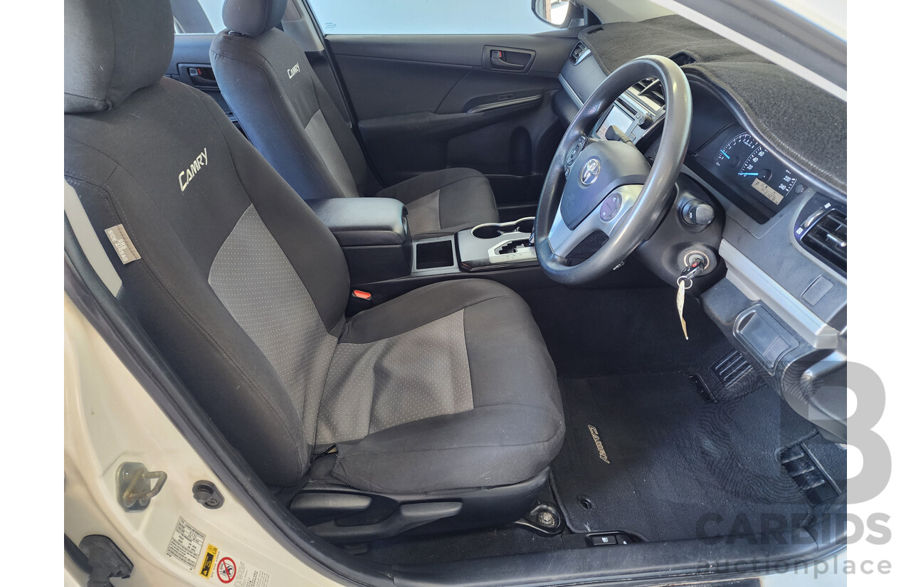 08/2013 Toyota Camry Altise ASV50R 4d Sedan White 2.5L