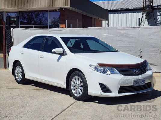08/2013 Toyota Camry Altise ASV50R 4d Sedan White 2.5L