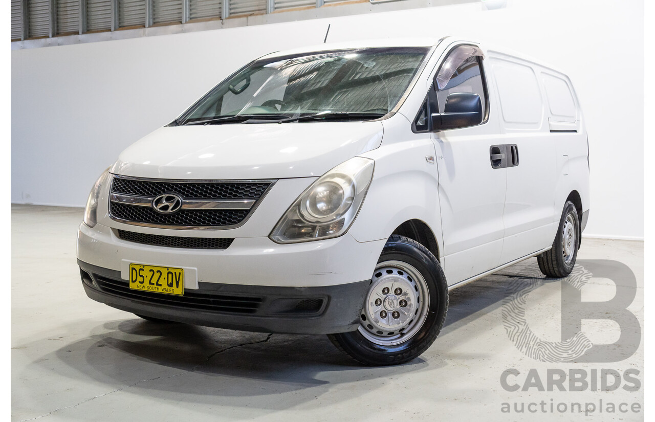 07/2010 Hyundai Iload (RWD) TQ 4D Van White 2.5L