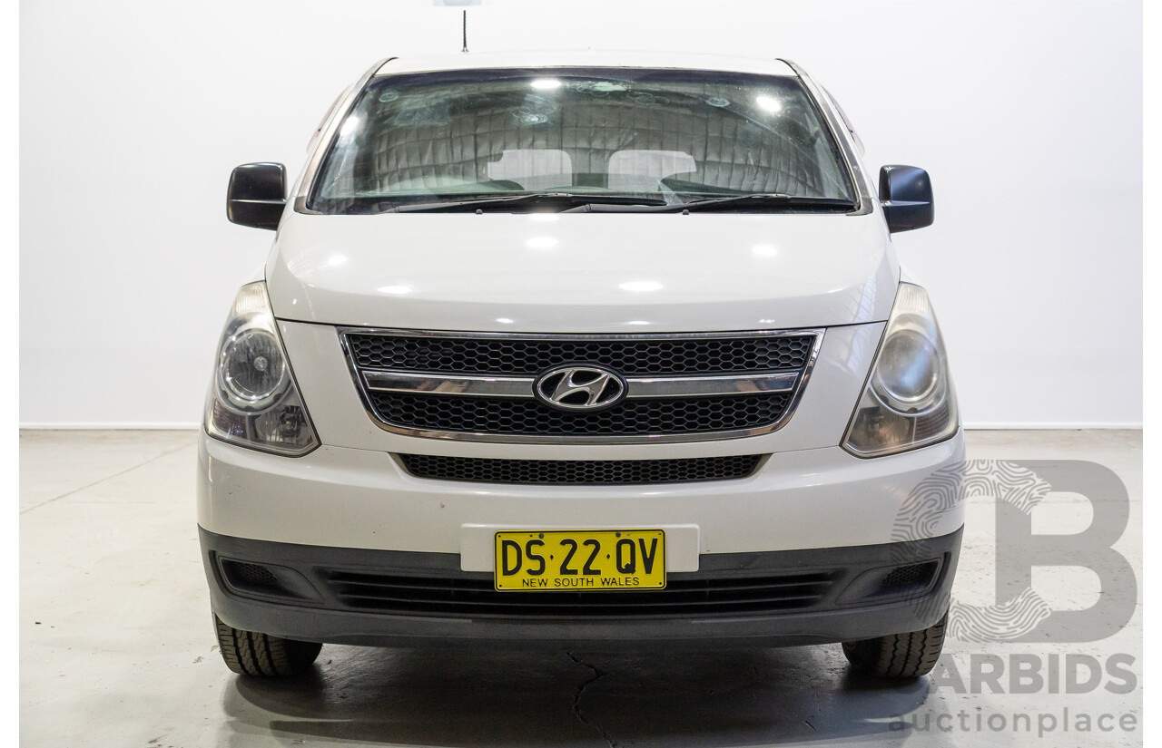 07/2010 Hyundai Iload (RWD) TQ 4D Van White 2.5L