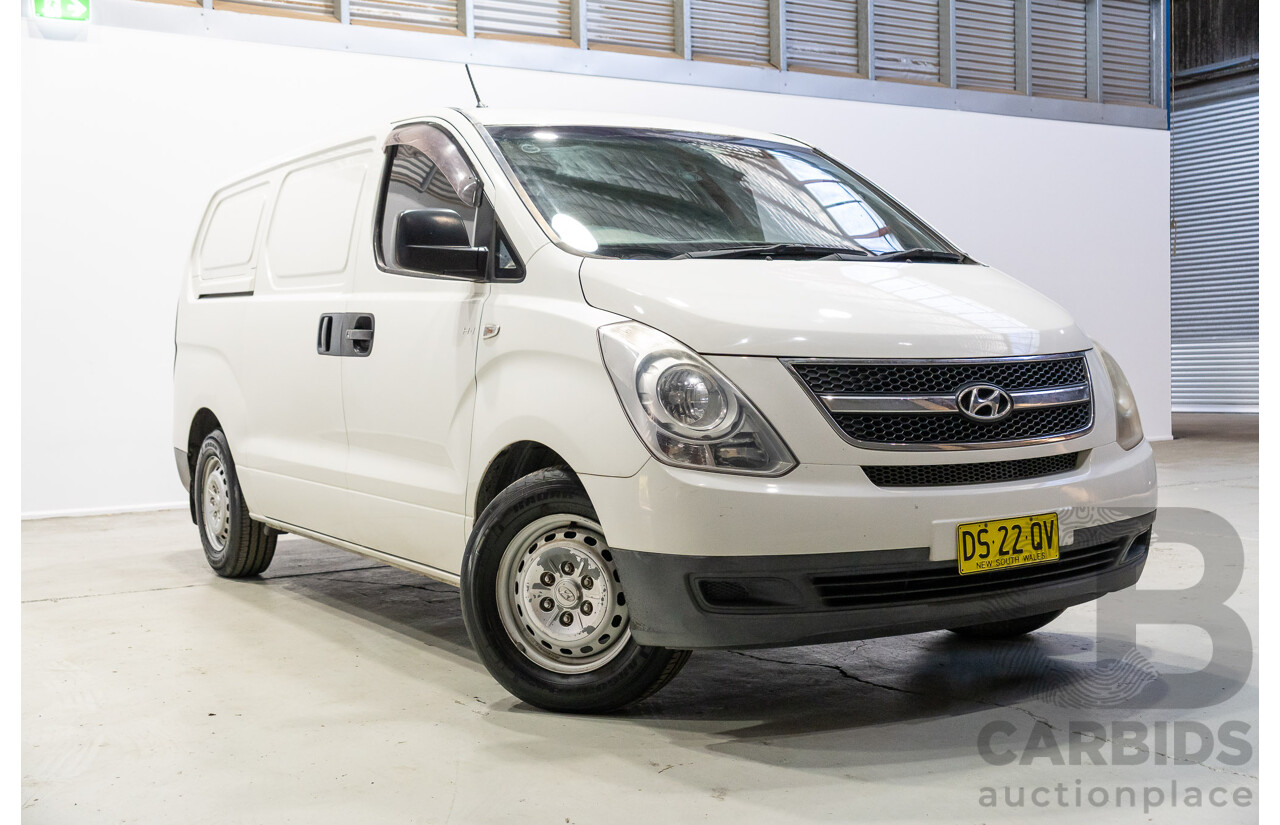 07/2010 Hyundai Iload (RWD) TQ 4D Van White 2.5L