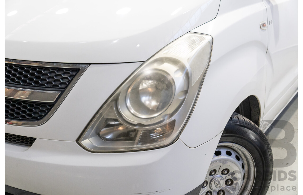 07/2010 Hyundai Iload (RWD) TQ 4D Van White 2.5L