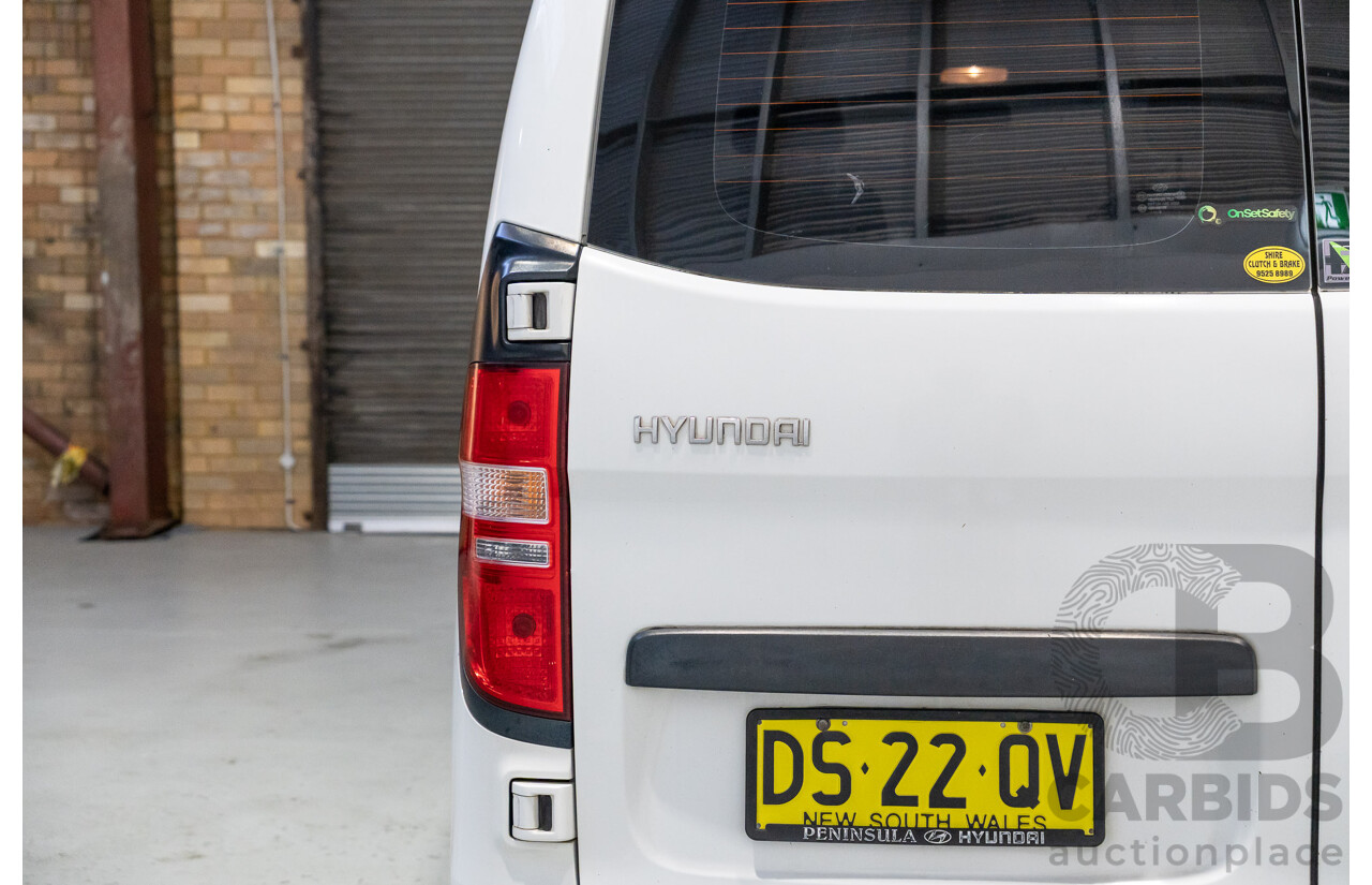 07/2010 Hyundai Iload (RWD) TQ 4D Van White 2.5L