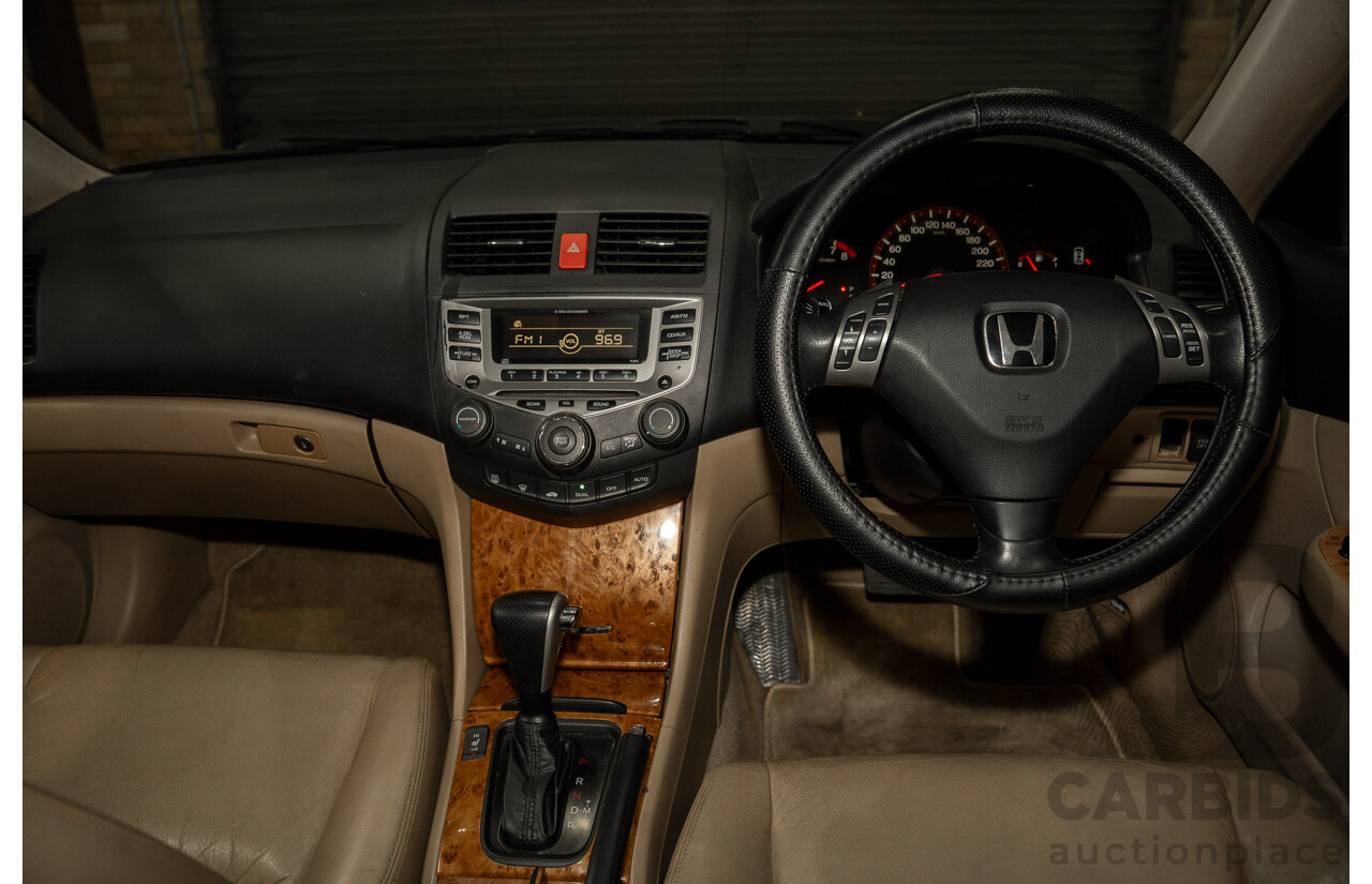 06/2005 Honda Accord Euro Luxury MY05 Upgrade 4d Sedan White 2.4L
