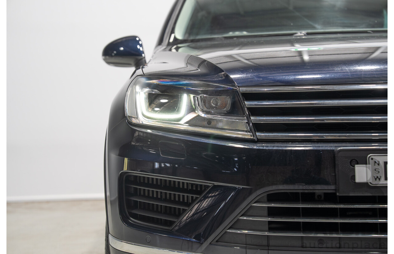 03/2018 Volkswagen Touareg 150 TDI Element 7P MY18 4d Wagon Blue Turbo Diesel 3.0L