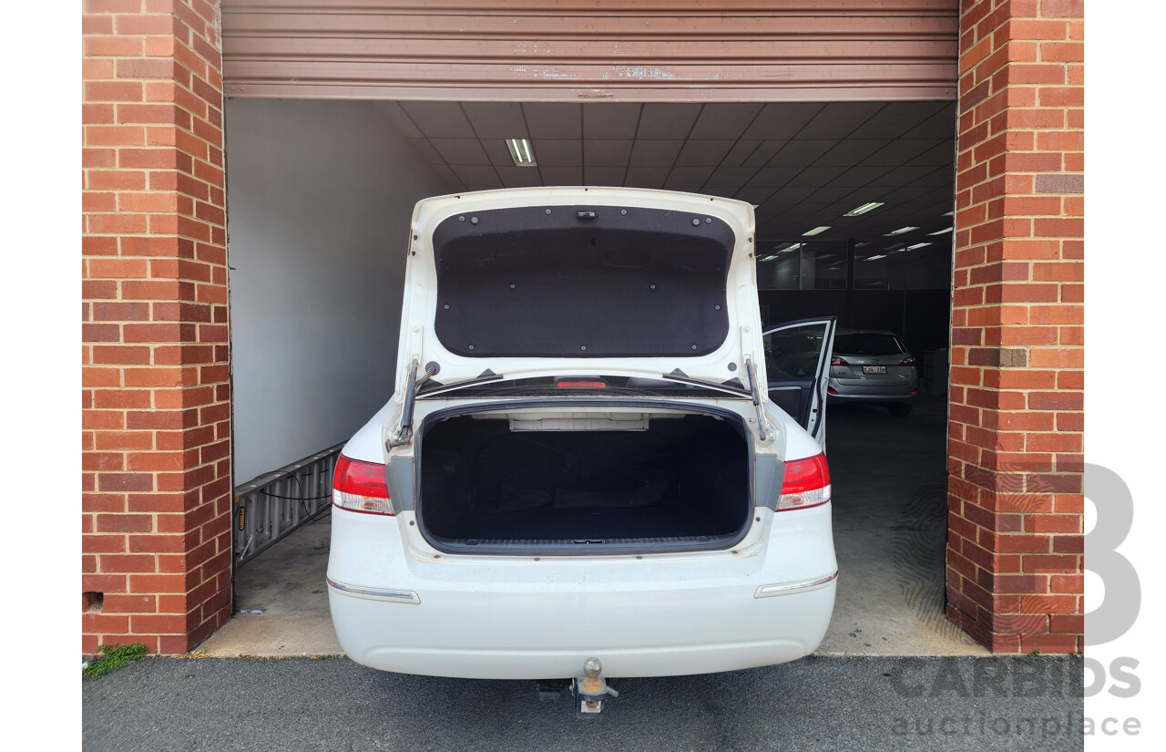 11/2009 Hyundai Sonata SLX NF MY09 4d Sedan White 2.0L