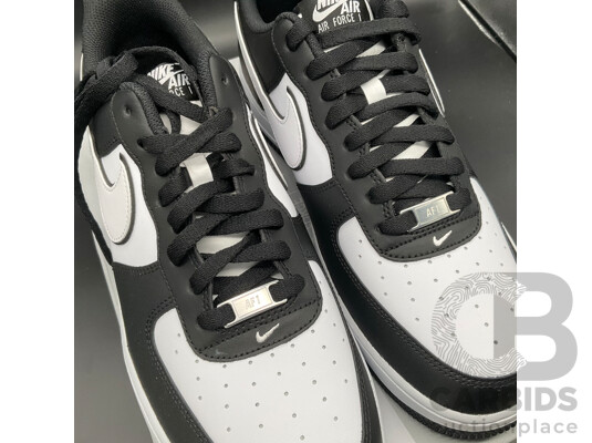 NIKE Air Force 1 '07