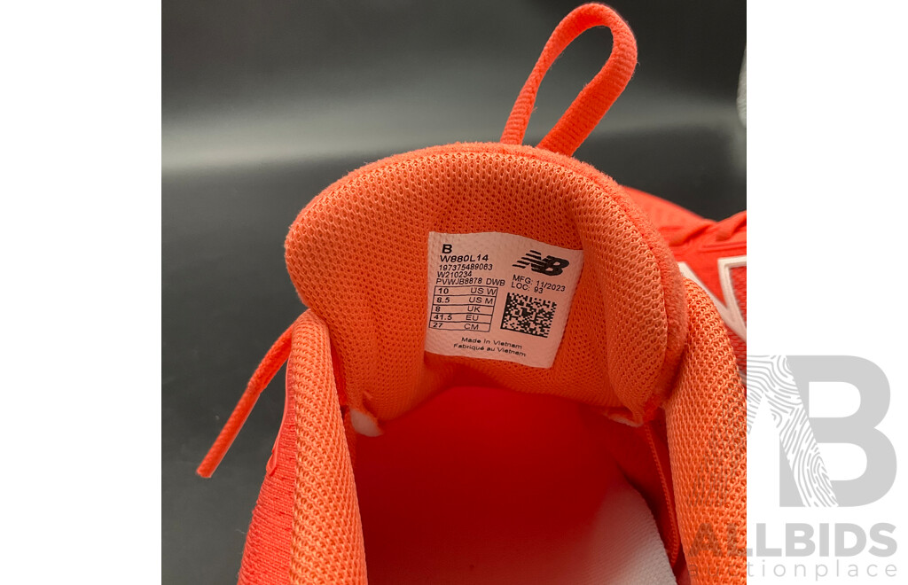 NW BALANCE Running Shoes ( Size 10 ), NIKE Cap