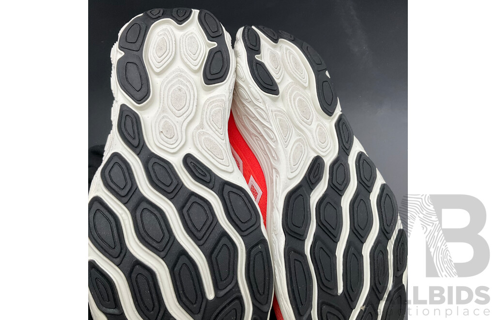NW BALANCE Running Shoes ( Size 10 ), NIKE Cap