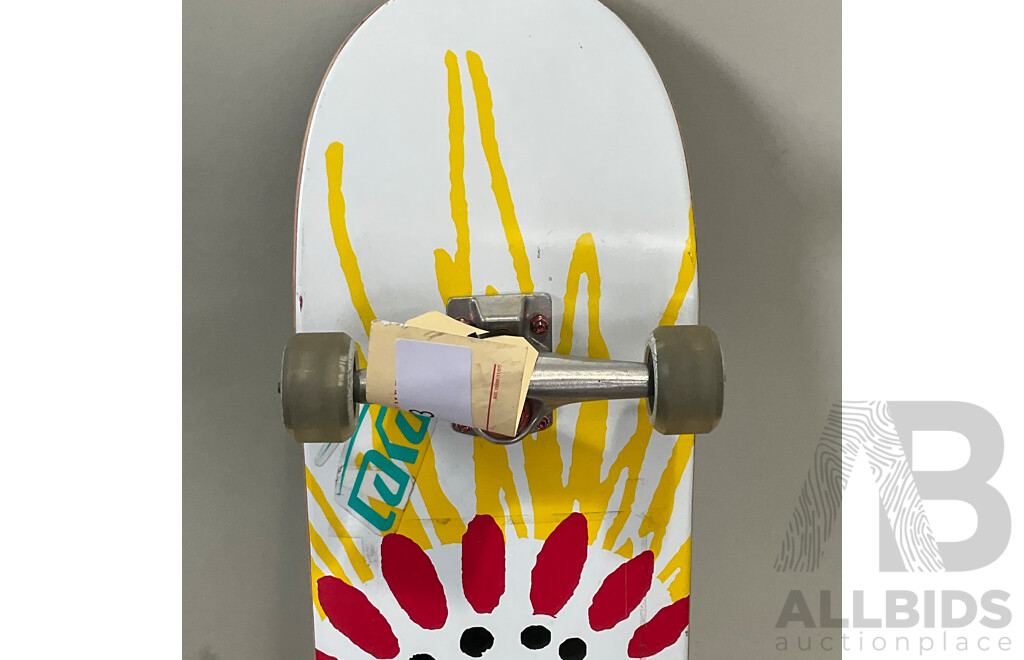 SPINIFEX Coloured Logo Skateboard Deck