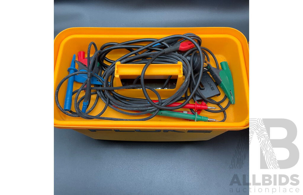 FLUKE Multifunction Installation Tester (1653B) & Test Leads Also Included with Yellow Hard Carrying Case