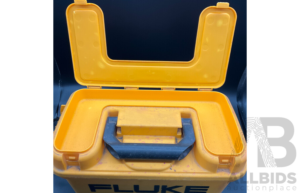 FLUKE Multifunction Installation Tester (1653B) & Test Leads Also Included with Yellow Hard Carrying Case