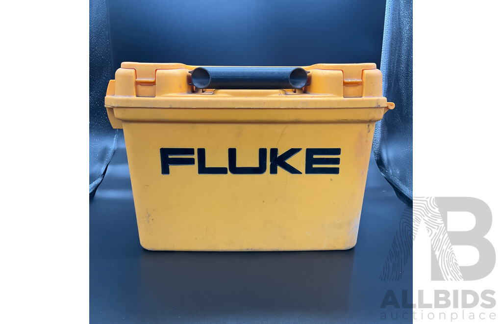 FLUKE Multifunction Installation Tester (1653B) & Test Leads Also Included with Yellow Hard Carrying Case