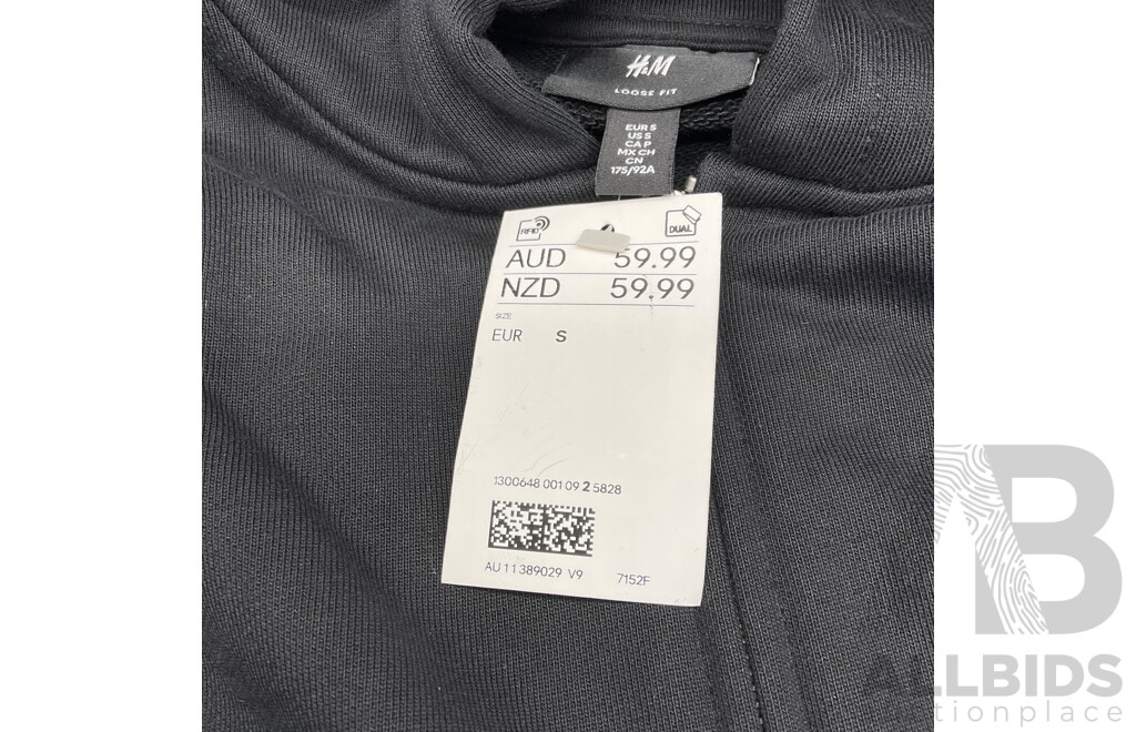 H&M Clothing (Mens Black Loose-fit Resort Shirt, Black Loose-fit Hooded Jacket & Loose Fit-zip-Through Hoodie Black/avenue Edition, Art. No. 1289806001) - LOT of 3