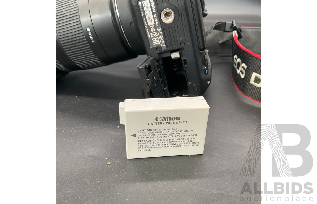 CANON EOS 700D DSLR Camera