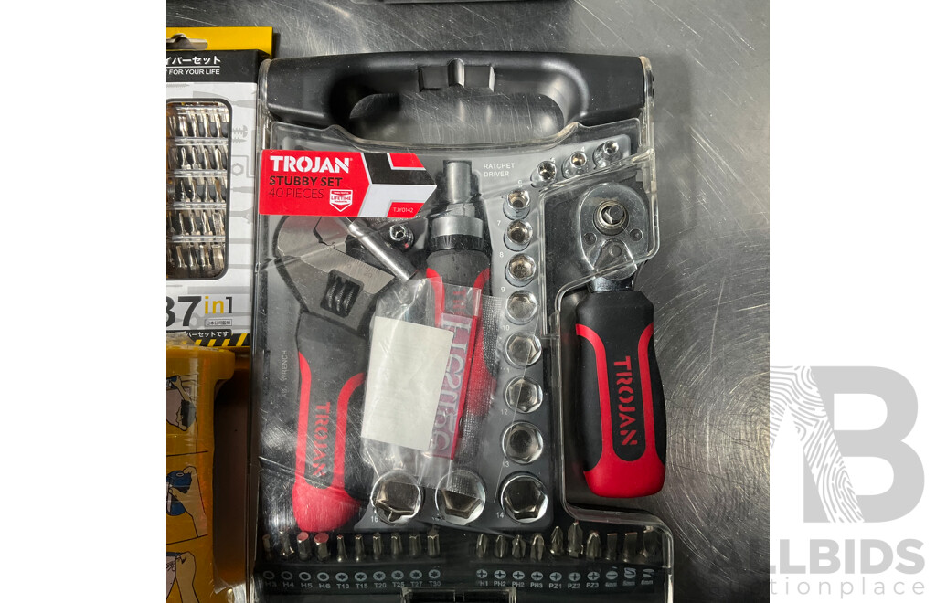 Assorted Items - CRAFTRIGHT 19 PCE Screwdriver Set, Portable Stove, Master Lock, Other - Lot of 6